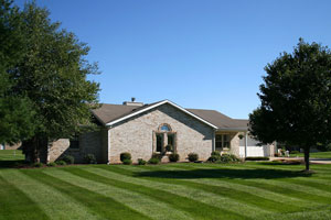 overland park lawn mowing company